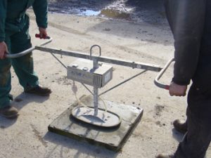 Pedestrian Vacuum Lifter